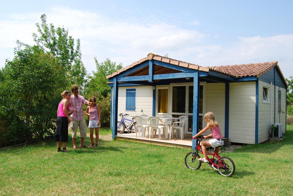 Lagrange Grand Bleu Vacances – Résidence Port Lalande Castelmoron-sur-Lot Exterior foto