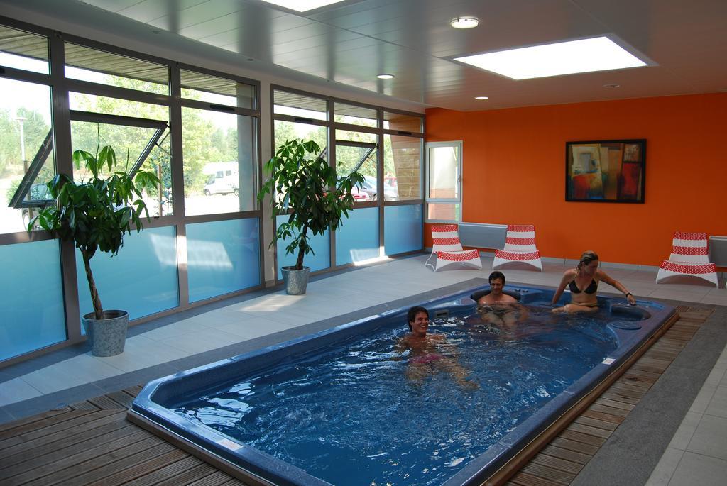 Lagrange Grand Bleu Vacances – Résidence Port Lalande Castelmoron-sur-Lot Exterior foto