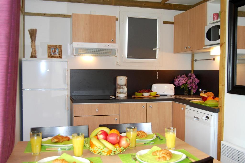 Lagrange Grand Bleu Vacances – Résidence Port Lalande Castelmoron-sur-Lot Habitación foto